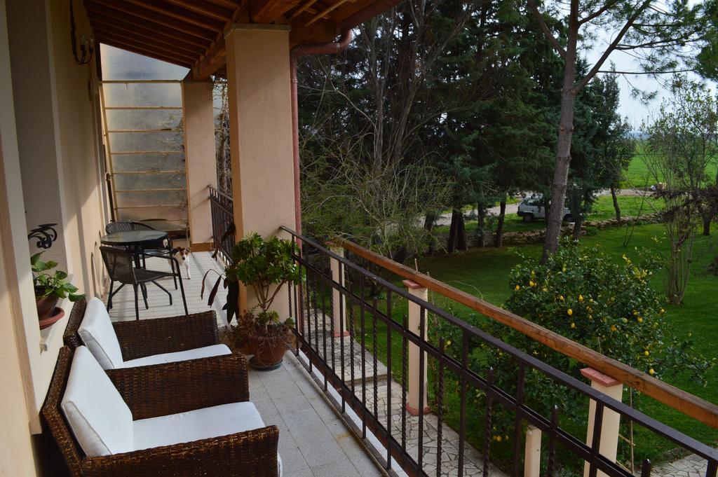 Agriturismo Casal Taccone Apartman Tarquinia Kültér fotó
