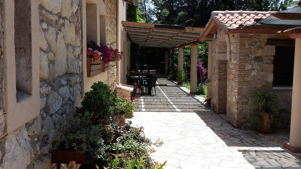 Agriturismo Casal Taccone Apartman Tarquinia Kültér fotó